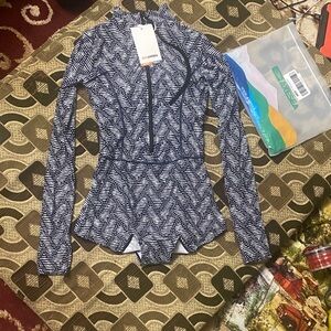 AXESEA Women’s Long Sleeve One-Piece Swimsuit UPF 50+ (Size 6)